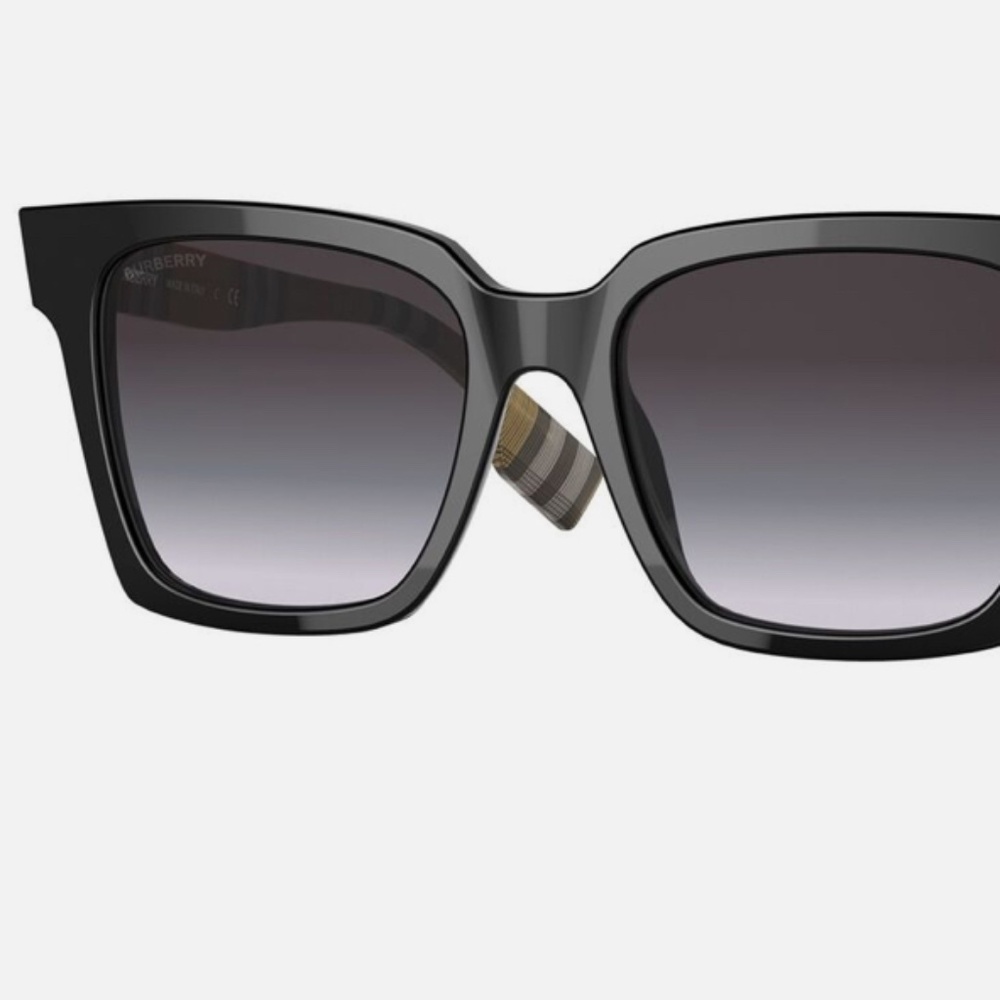 Burberry Sunglasss